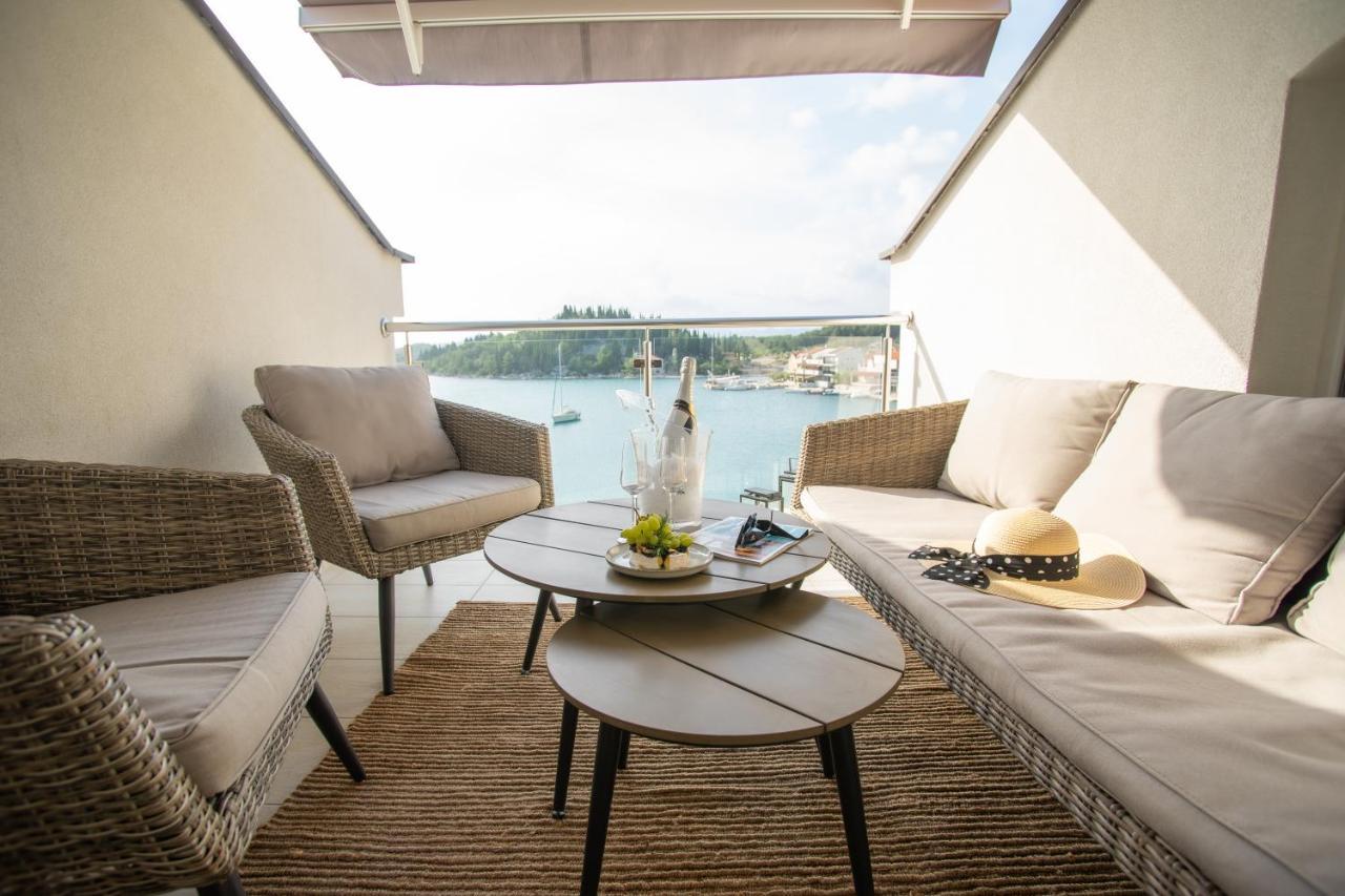 Apartment Antun - Adriatic Coast Retreat Блаце Экстерьер фото