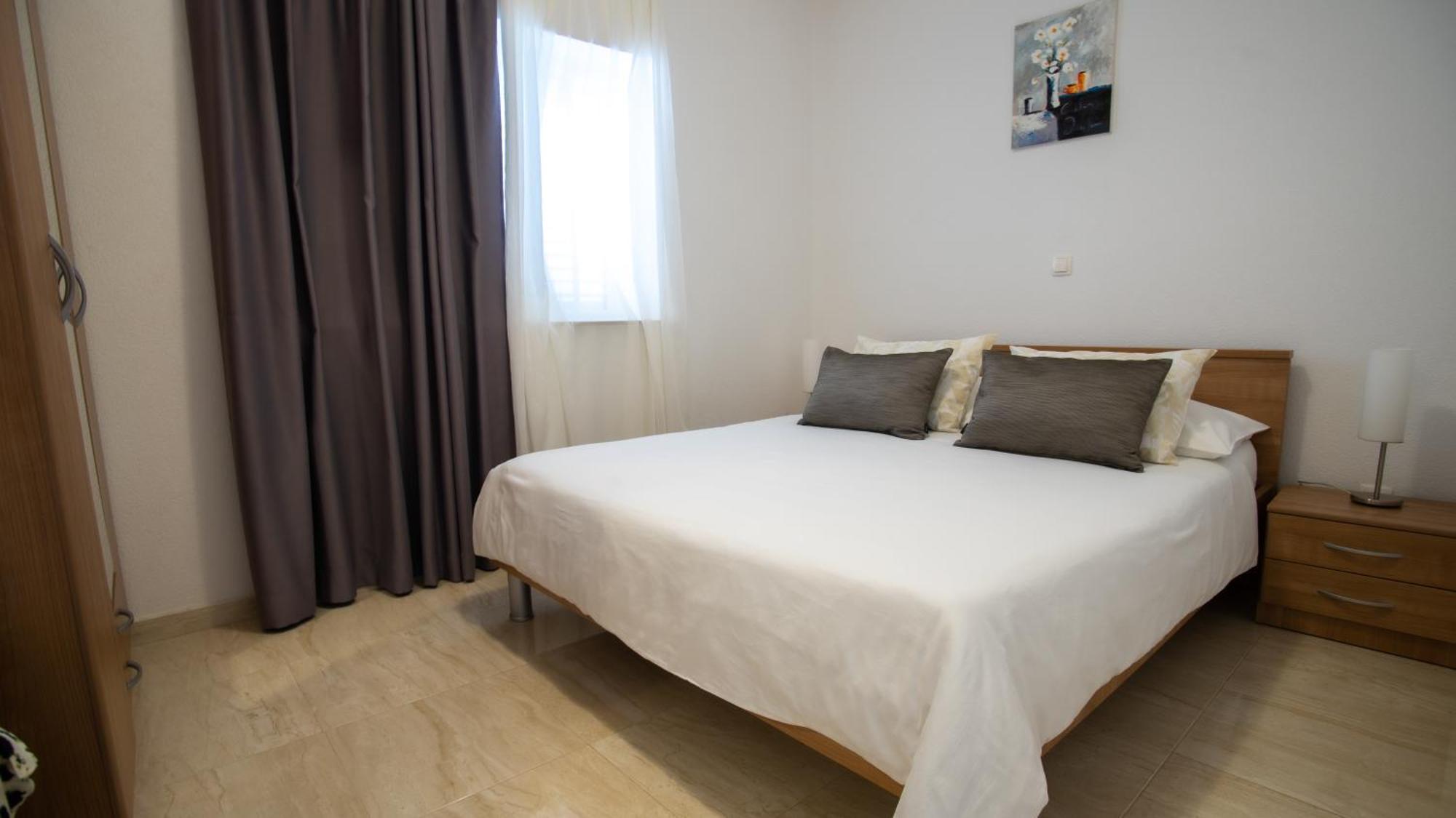 Apartment Antun - Adriatic Coast Retreat Блаце Номер фото