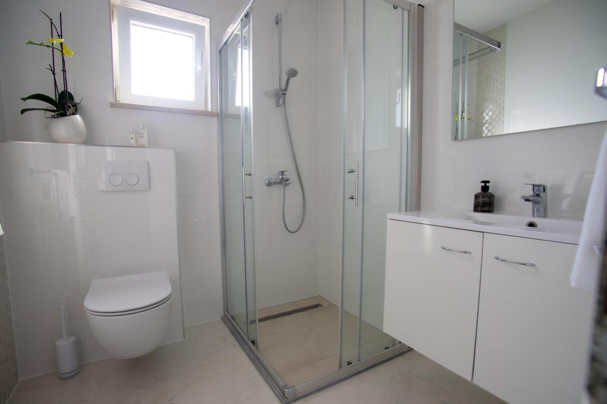 Apartment Antun - Adriatic Coast Retreat Блаце Номер фото