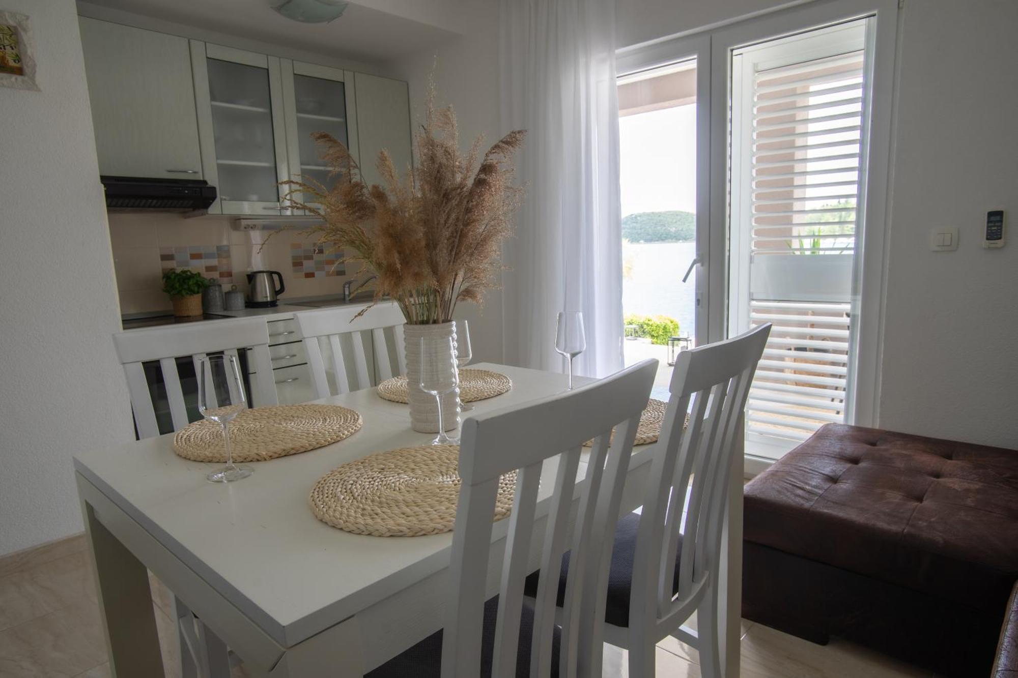 Apartment Antun - Adriatic Coast Retreat Блаце Номер фото